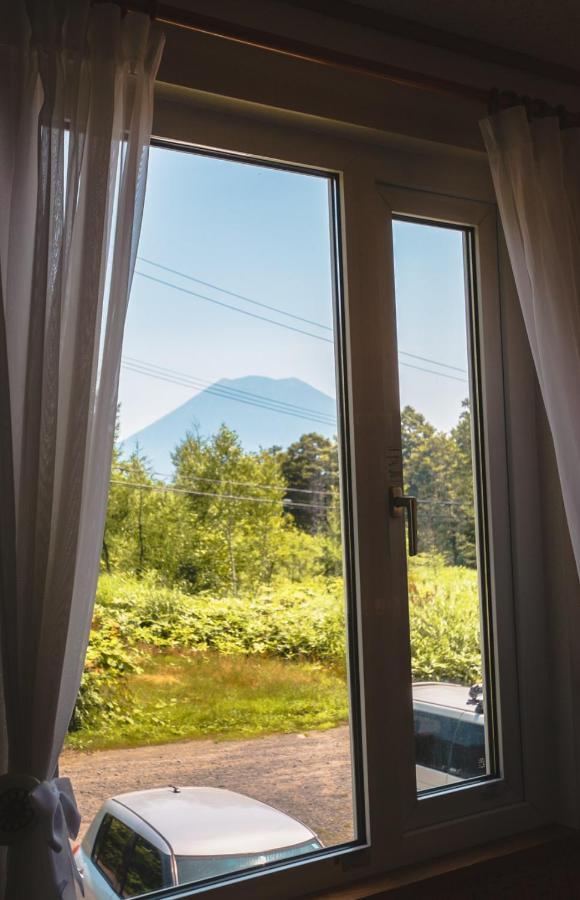 Niseko Ski Lodge - Higashiyama מראה חיצוני תמונה